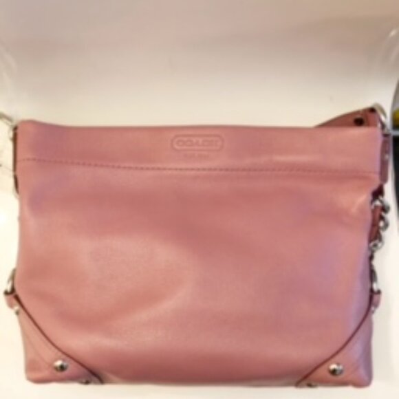 BNWT Coach Carly Leather Shoulder Bag in Mauve - Picture 3 of 7
